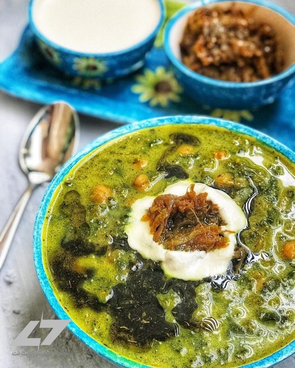 طرز تهیه آش اسفناج؛ غذایی سالم، سبک و پر‌خاصیت برای تمام فصل ها